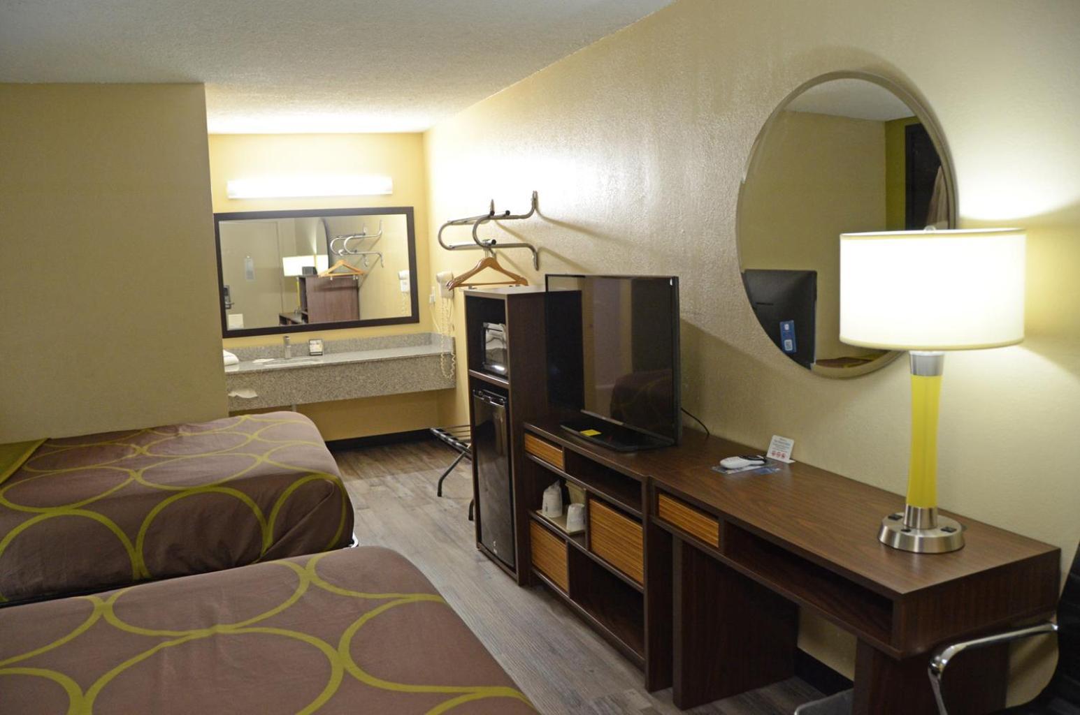 Super 8 By Wyndham Lafayette Motel Ngoại thất bức ảnh